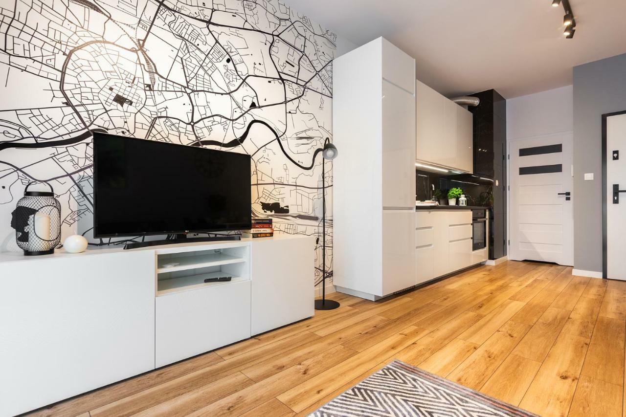 Novum Apartment With Parking Krasków Εξωτερικό φωτογραφία